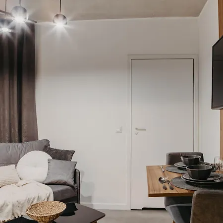 Free Parking, Center, Stadium